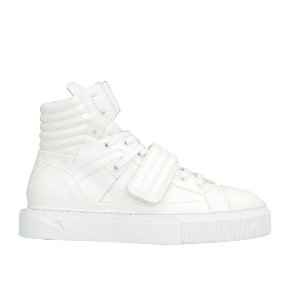 Metal Gienchi high tops